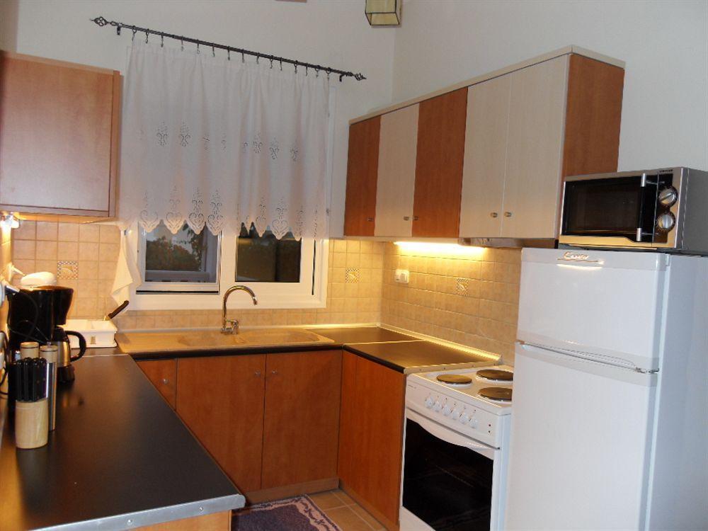 Omorfi Poli 120 Sqm Apartment นาฟปลิโอ ภายนอก รูปภาพ